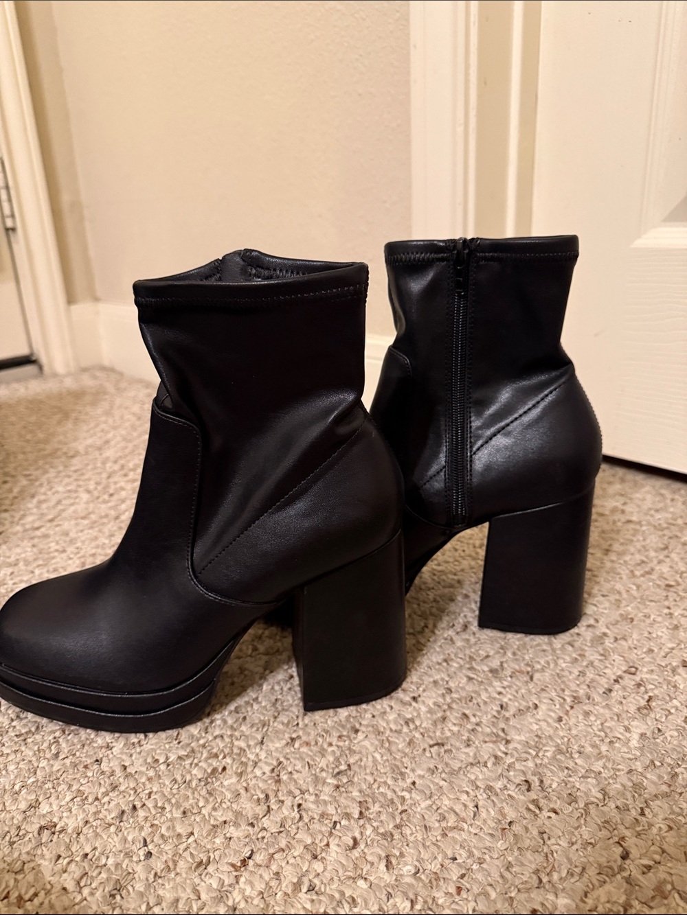 Boots - Picture 3 of 3